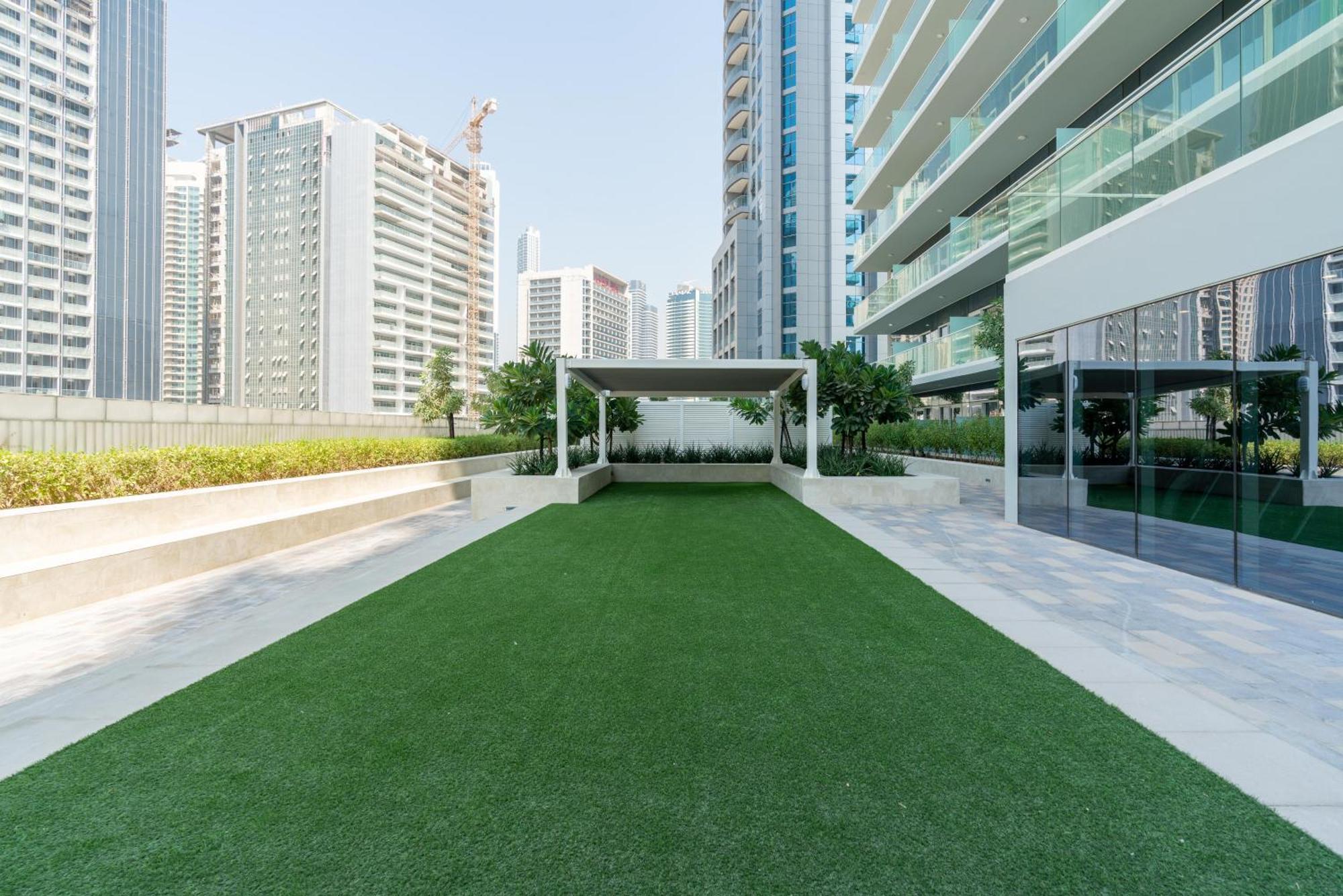 Delightful 2Br Apartment At Reva Residences Dubai Exteriör bild